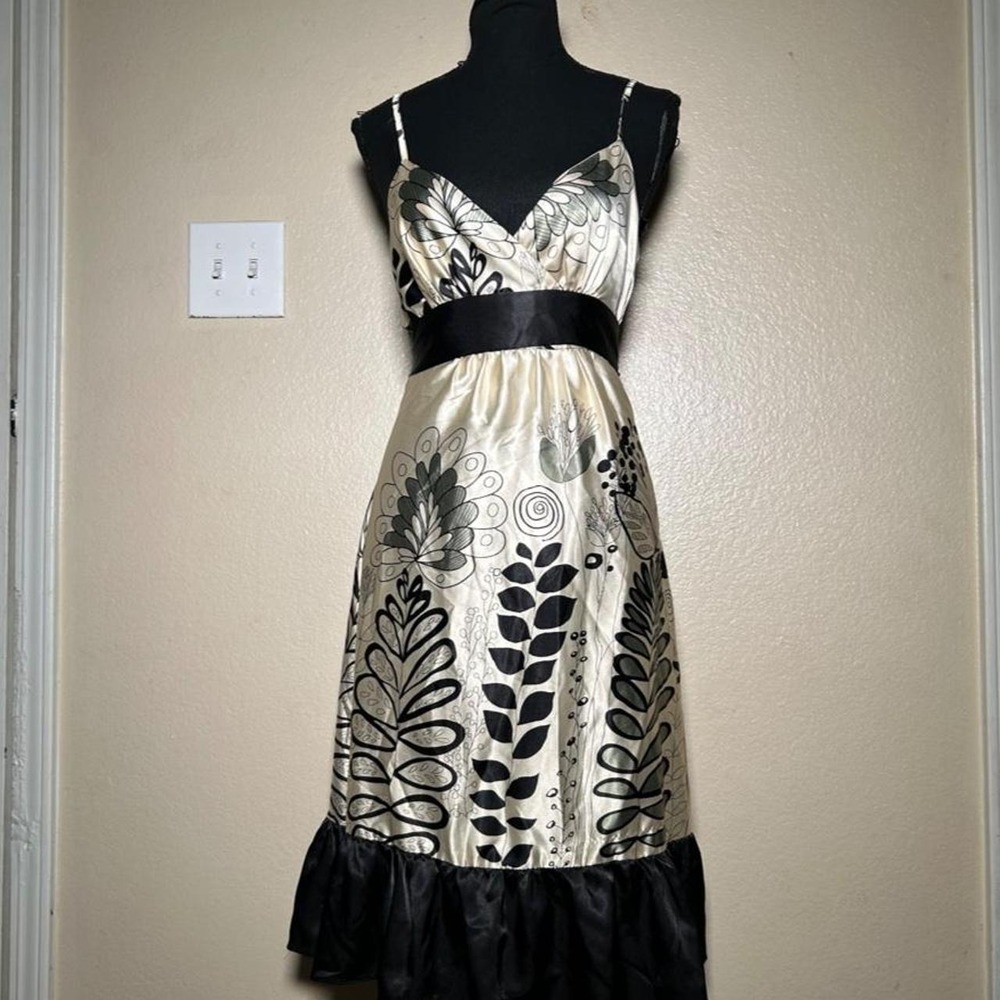 Black Cream Floral Satin Y2K Babydoll Tie Back Mini Dress Small Ruffle Hem
